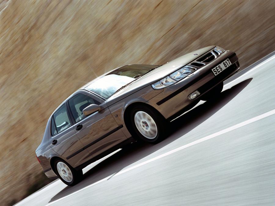 Saab 9-5 Sedan 2002 года  (фото 9 из 16)